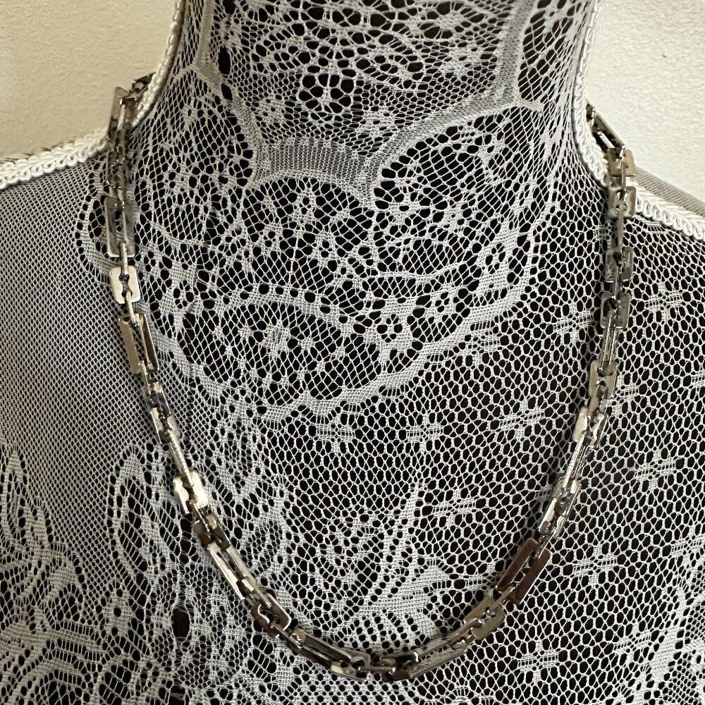 Paparazzi Necklace Jewelry Blade Chain Design